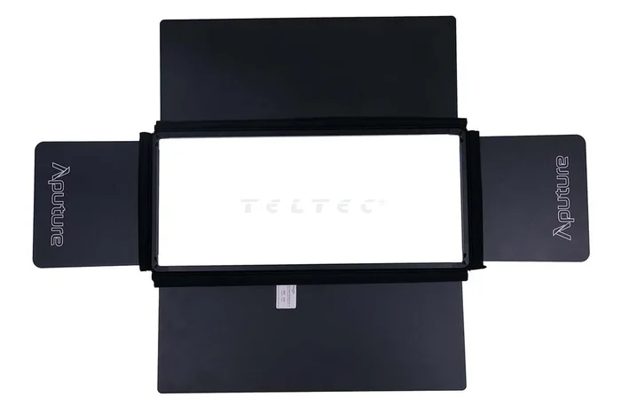 Aputure Nova P600c Barn Door