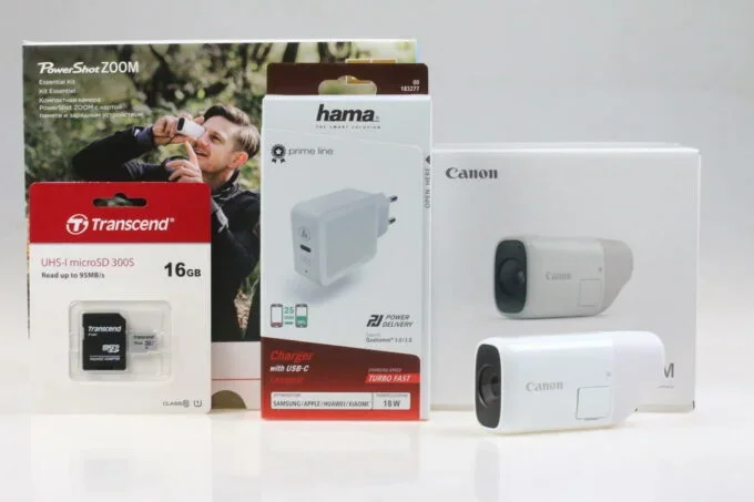 Canon PowerShot ZOOM WH Essential Kit