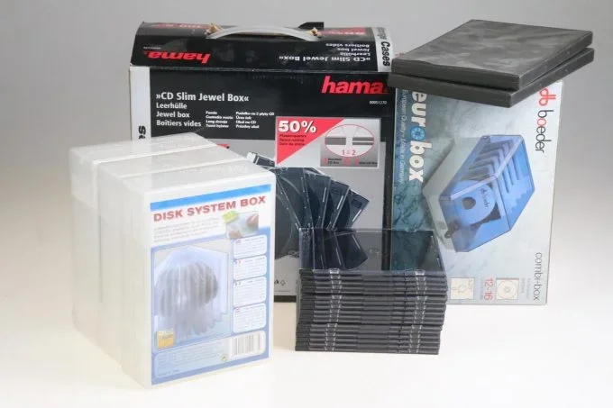 Diverse CD und DVD Hüllen (Konvolut)