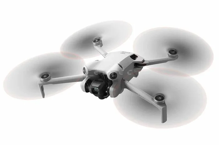 DJI Mini 4 Pro Fly More Combo (DJI RC 2)