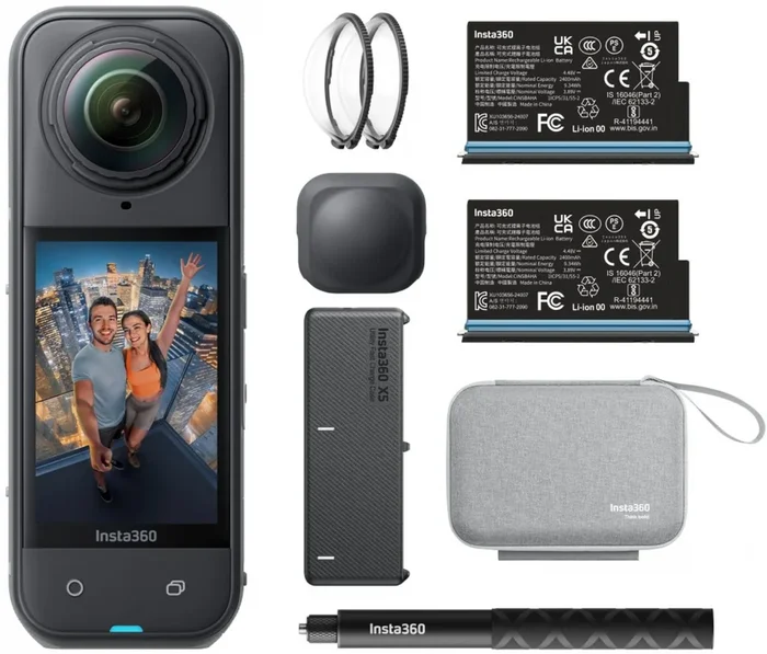 INSTA360 X5 Essentials Bundle