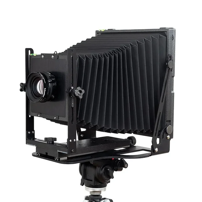 INTREPID 8×10 Kamera – Black Edition