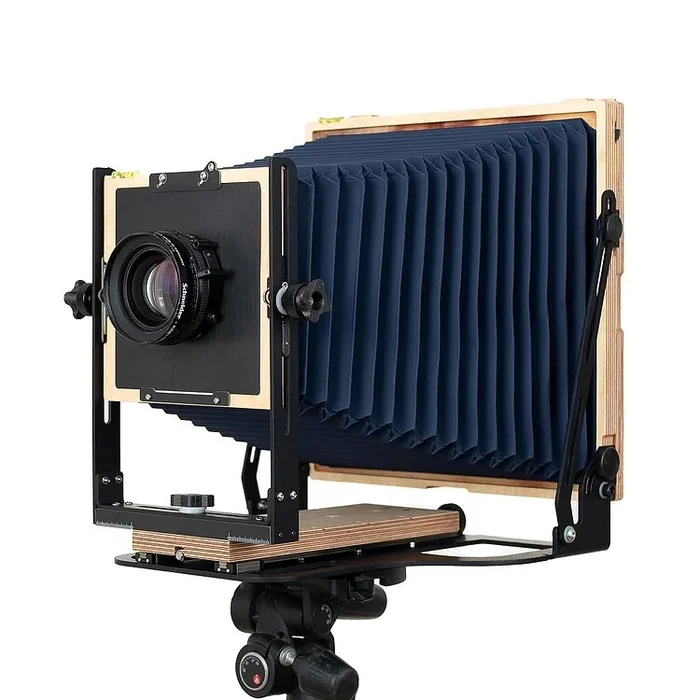 INTREPID 8×10 Kamera – Blauer Balgen