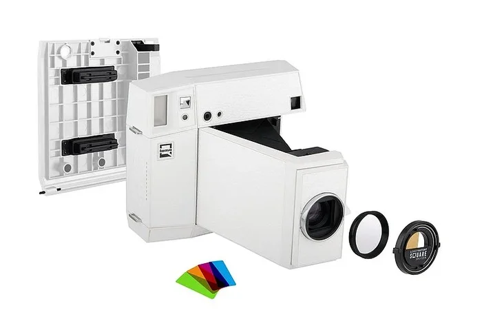 LOMOGRAPHY Instant Square Camera Combo – White