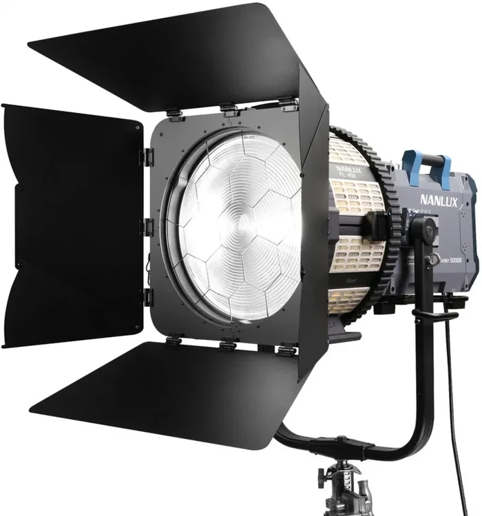 NANLUX FL-45E Motorisierter Fresnel-Vorsatz