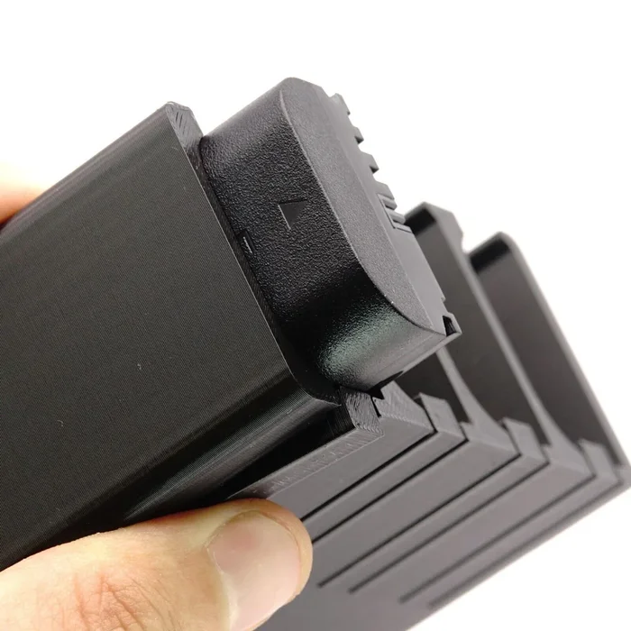 Storage box for Canon LP-E6 and other models